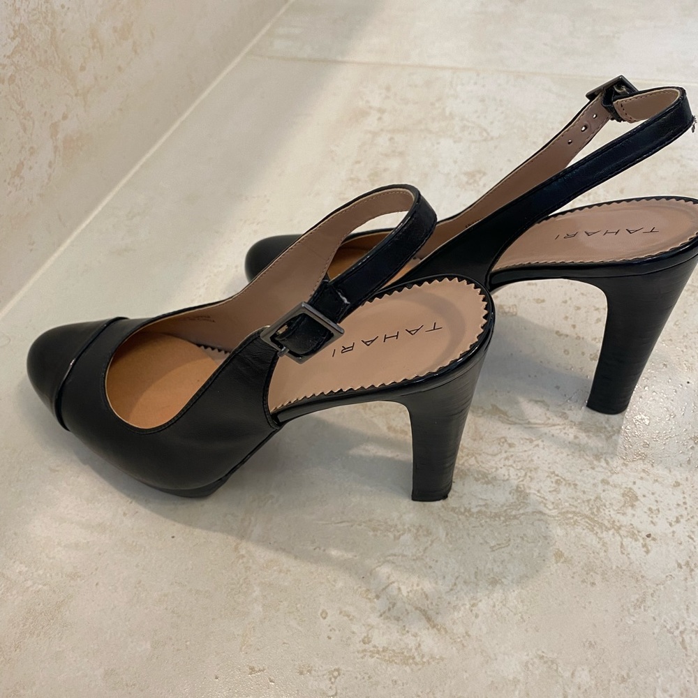 Tahari black High Heels; Patent & Leather size 7
